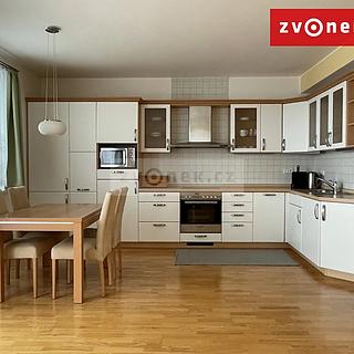 Pronájem bytu 3+kk 118 m² Zlín, Plesníkova