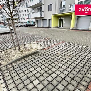Pronájem parkovacího místa 14 m&sup2; Uherské Hradiště