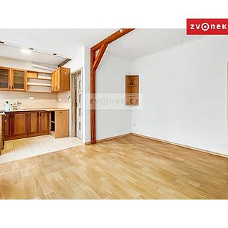 Pronájem bytu 3+kk 56 m&sup2; Zlín