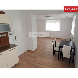 Pronájem bytu 2+1 75 m&sup2; Zlín
