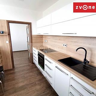 Pronájem bytu 3+1 68 m² Zlín, Podlesí IV