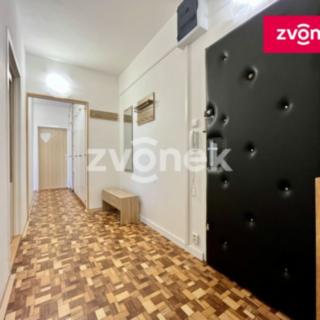 Pronájem bytu 3+1 63 m² Zlín, Okružní