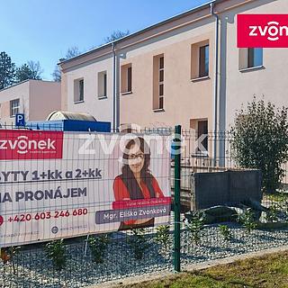 Pronájem bytu 1+kk a garsoniéry 40 m² Otrokovice, Moravní