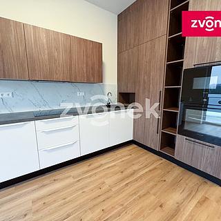 Pronájem bytu 2+kk 55 m² Brno Komárov, Komárovská