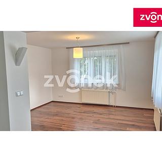 Pronájem bytu 2+1 78 m² Zlín Kostelec, Lešenská