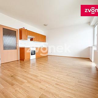 Pronájem bytu 1+kk, garsoniery 32 m² Zlín