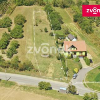 Prodej stavební parcely 1992 m² Polešovice