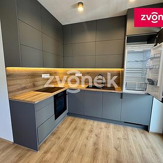 Pronájem bytu 2+kk 57 m² Zlín, Smetanova