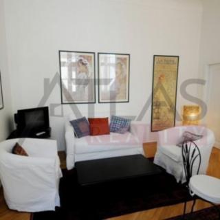 Pronájem bytu 2+1 53 m² Praha Malá Strana, Vlašská