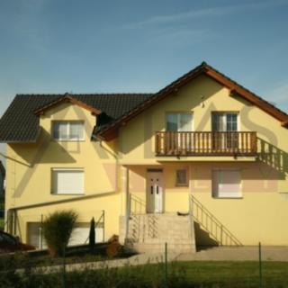 Pronájem rodinného domu 300 m² Průhonice, Pod Valem II.