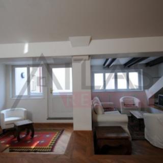Pronájem bytu 3+1 96 m² Praha Nové Město, Odborů