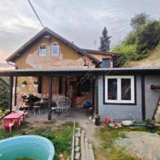 Dražba rodinného domu 65 m² Bělá pod Bezdězem, Strmá