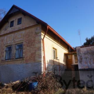 Prodej rodinného domu 484 m² Semtěš