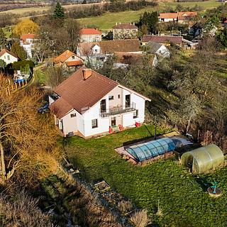 Prodej rodinného domu 300 m² Bystřice