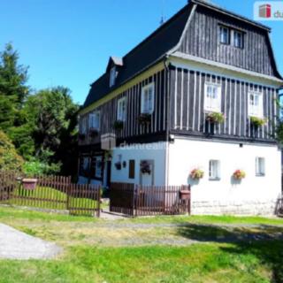 Prodej rodinného domu 237 m² Jetřichovice