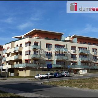 Pronájem bytu 2+kk 77 m² Praha