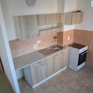 Pronájem bytu 1+1 34 m² Neratovice