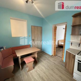 Pronájem bytu 1+1 34 m² Milovice, Milovice