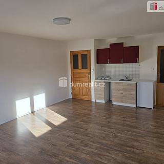 Pronájem bytu 1+kk, garsoniery 30 m² Frenštát pod Radhoštěm