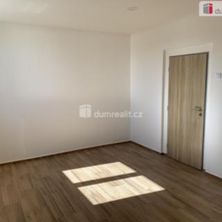 Pronájem kanceláře 100 m² Bykoš, Bykoš