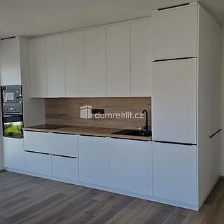Prodej bytu 3+kk 72 m&sup2; Hořovice