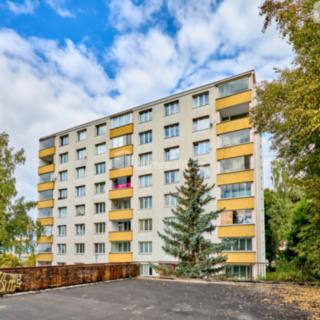 Prodej bytu 3+1 60 m² Karlovy Vary Drahovice, Gagarinova