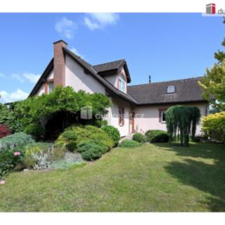 Prodej rodinného domu 248 m² Šestajovice