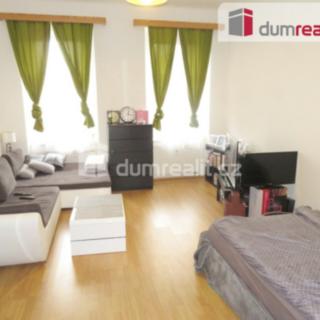 Pronájem bytu 1+1 46 m² Praha, Nádražní