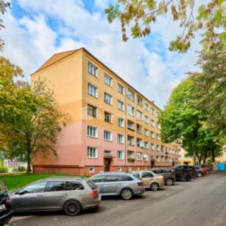 Prodej bytu 3+1 70 m² Ostrov, Kollárova