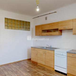Pronájem bytu 2+1 75 m² Opava