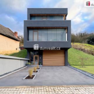 Prodej stavební parcely 644 m² Uherské Hradiště