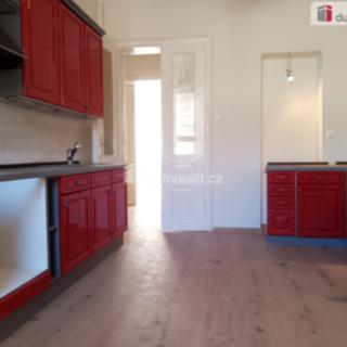 Prodej bytu 3+1 93 m² Karlovy Vary