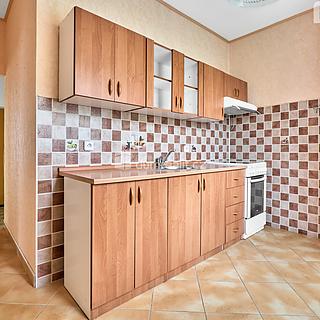 Prodej bytu 3+1 73 m² Hroznětín