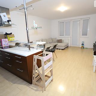 Pronájem bytu 2+kk 74 m² Karlovy Vary