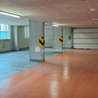 Pronájem garáže 15 m² Praha Ruzyně, Huppnerova