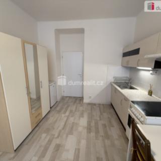 Pronájem bytu 1+kk, garsoniery 30 m² Praha