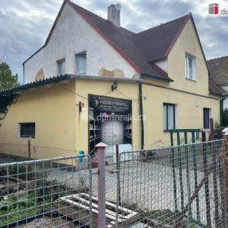 Prodej rodinného domu 211 m² Praha
