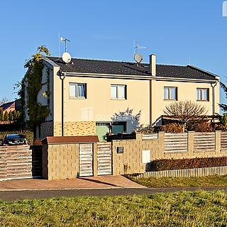 Prodej rodinného domu 104 m² Chýně