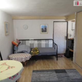 Pronájem bytu 1+kk, garsoniery 22 m² Zbuzany