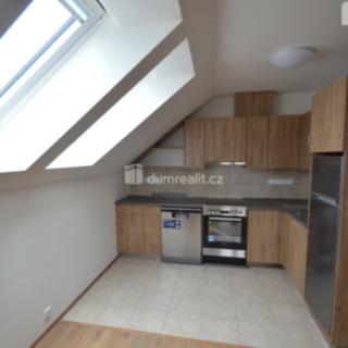 Pronájem bytu 2+kk 54 m² Podolanka