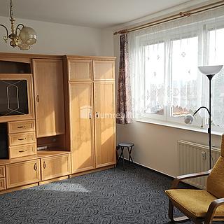 Pronájem bytu 1+kk a garsoniéry 38 m² Praha Zličín, Nedašovská