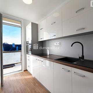 Pronájem bytu 2+1 52 m² Lhenice, Netolická