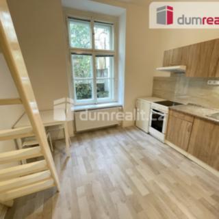Pronájem bytu 1+kk a garsoniéry 22 m² Praha Smíchov, Kmochova