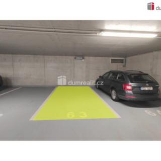 Pronájem garáže 44 m² Praha Čakovice, Bermanova