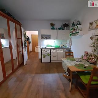 Pronájem bytu 1+kk a garsoniéry 26 m² Luhačovice, Leoše Janáčka