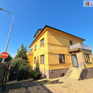 Pronájem kanceláře 172 m² Praha