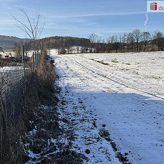 Prodej komerčního pozemku 2 261 m² Vlachovo Březí, Pražská