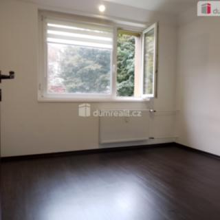 Pronájem bytu 2+1 48 m² Karlovy Vary, Charkovská
