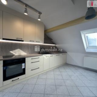 Pronájem bytu 4+kk 100 m² Břeclav