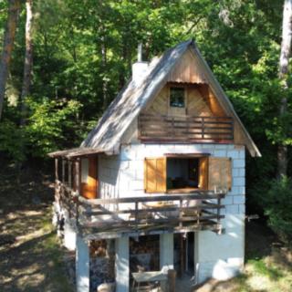 Prodej chaty 39 m² Čerňovice, Čerňovice